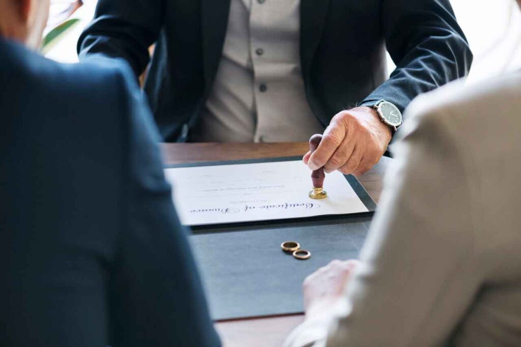 Constitución de una empresa con apoyo legal